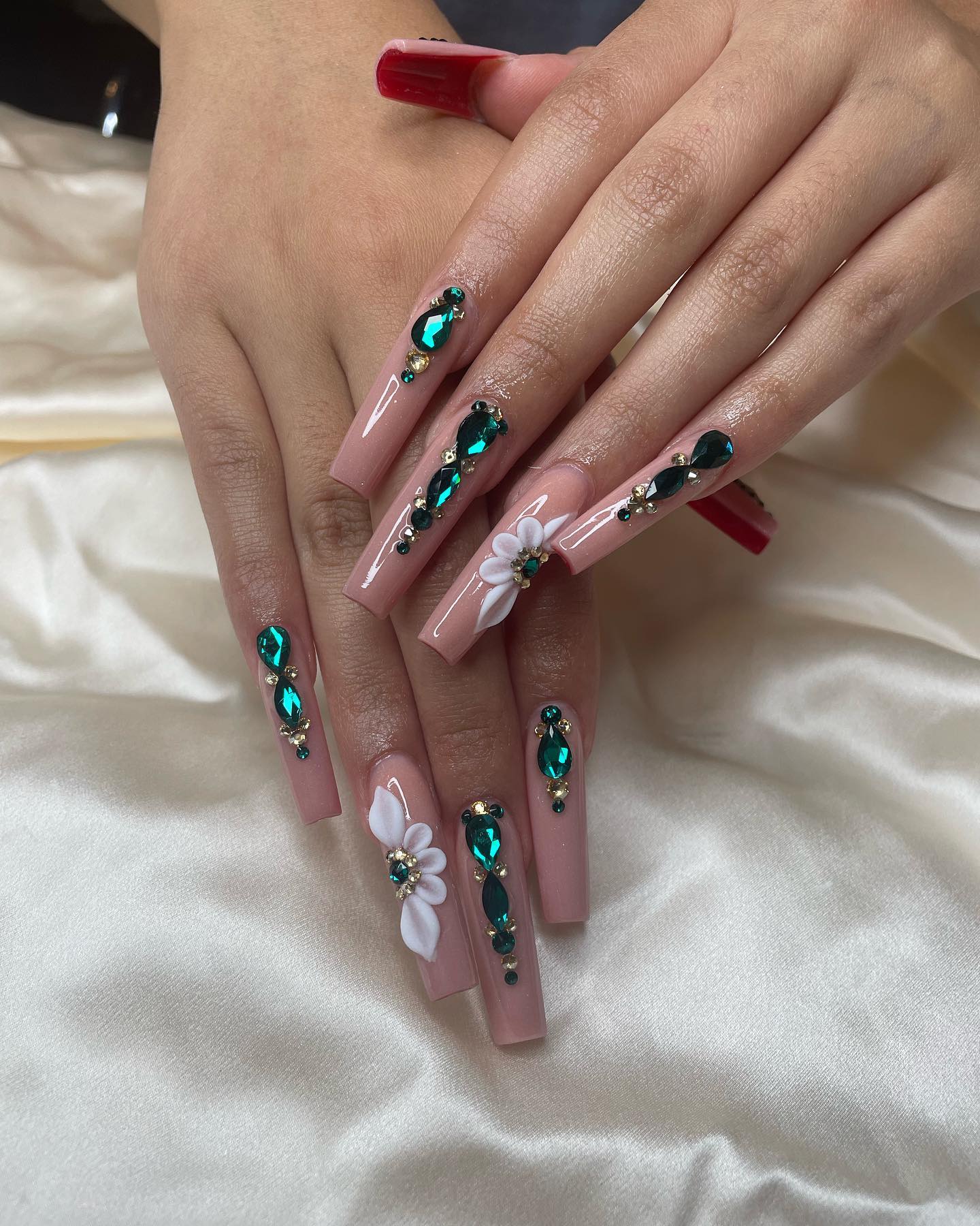 Uñas Con Flores en 3D